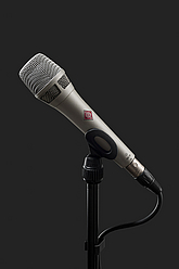 Neumann KMS-105 stage microphone